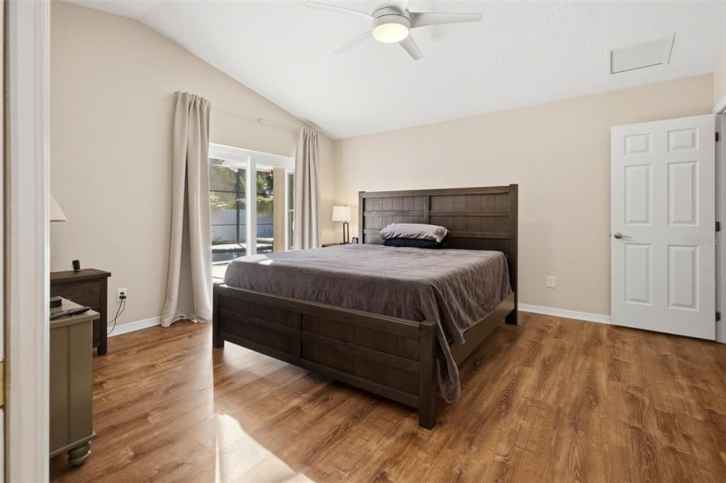 For Sale: $895,000 (4 beds, 3 baths, 2185 Square Feet)