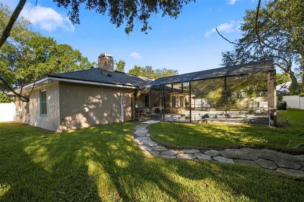For Sale: $895,000 (4 beds, 3 baths, 2185 Square Feet)