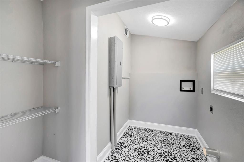 En Venta: $389,900 (3 camas, 1 baños, 1180 Pies cuadrados)