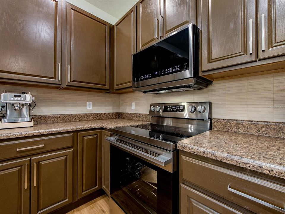 На продажу: $419,000 (4 спален, 3 ванн, 2416 Квадратных фут)