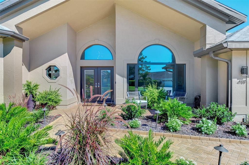 En Venta: $795,000 (3 camas, 2 baños, 2106 Pies cuadrados)
