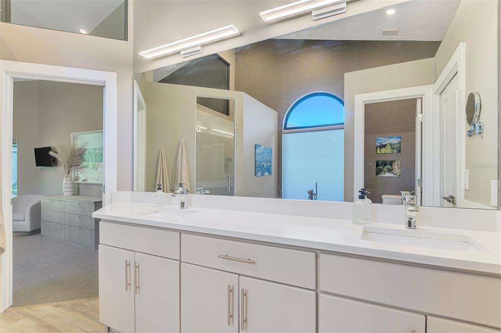 En Venta: $795,000 (3 camas, 2 baños, 2106 Pies cuadrados)