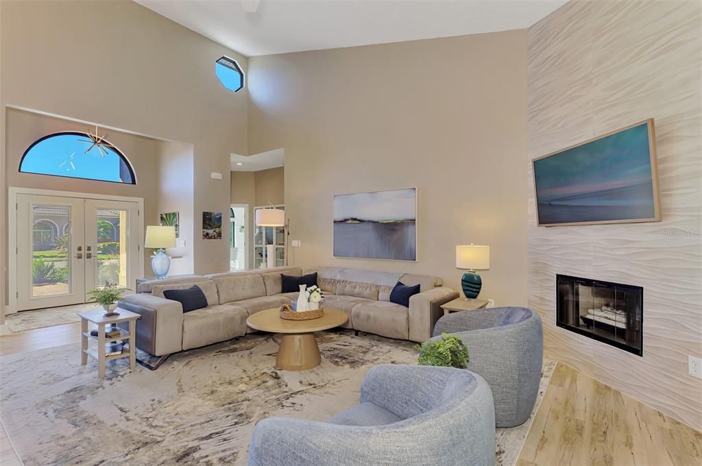 En Venta: $795,000 (3 camas, 2 baños, 2106 Pies cuadrados)