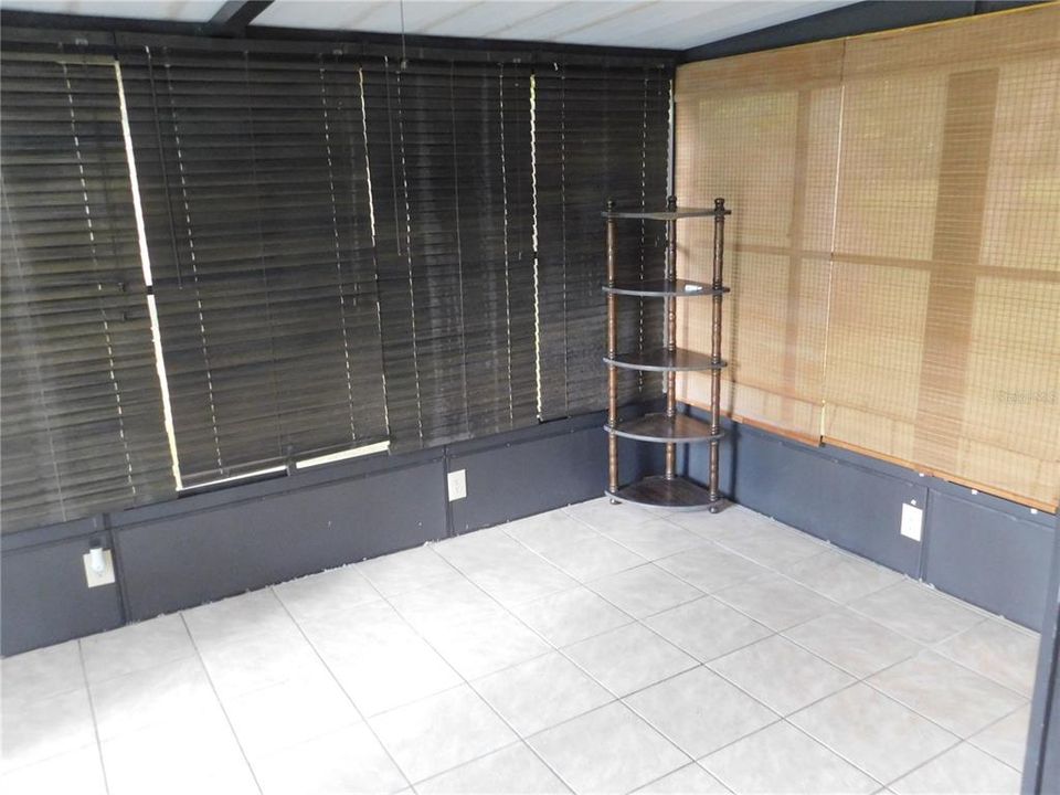 For Rent: $1,300 (2 beds, 2 baths, 1144 Square Feet)