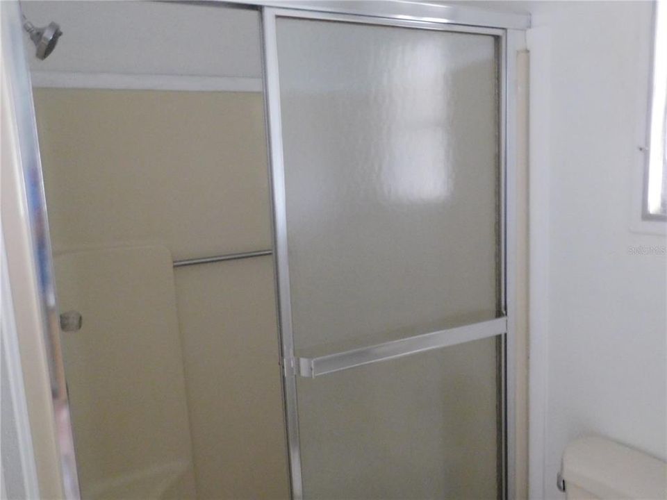 For Rent: $1,300 (2 beds, 2 baths, 1144 Square Feet)