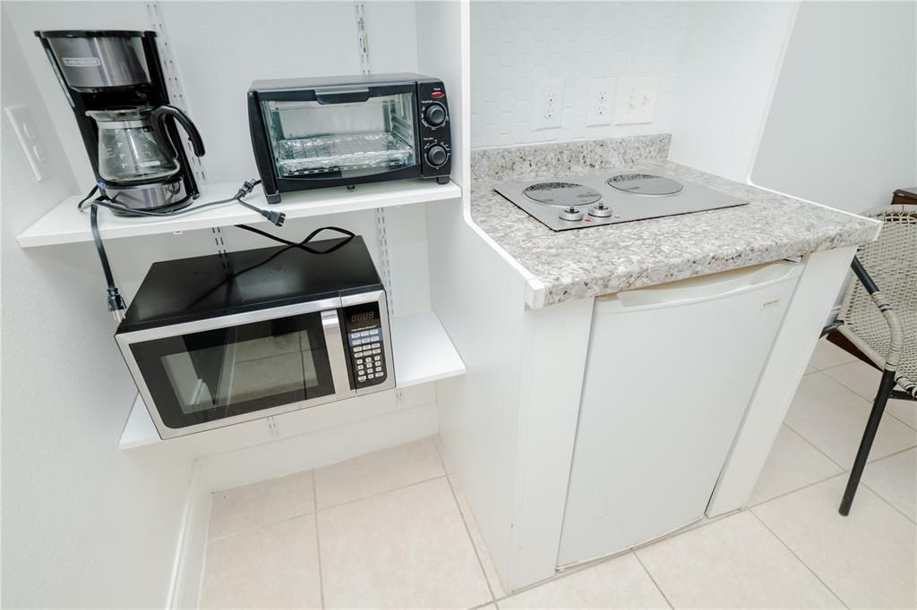 En Venta: $385,000 (4 camas, 2 baños, 1322 Pies cuadrados)