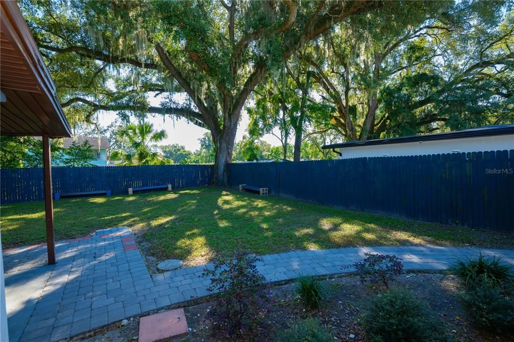 En Venta: $385,000 (4 camas, 2 baños, 1322 Pies cuadrados)