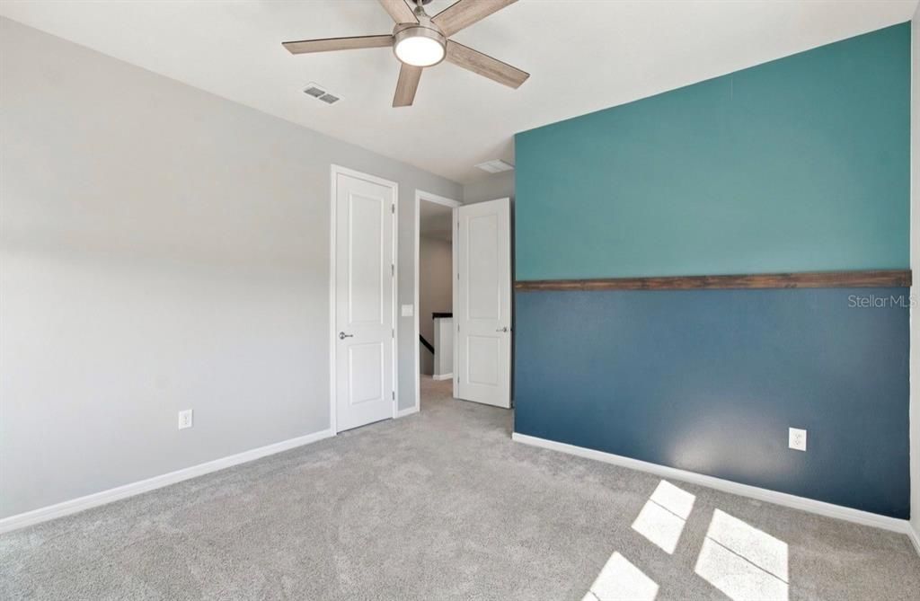 For Rent: $3,600 (5 beds, 4 baths, 3432 Square Feet)