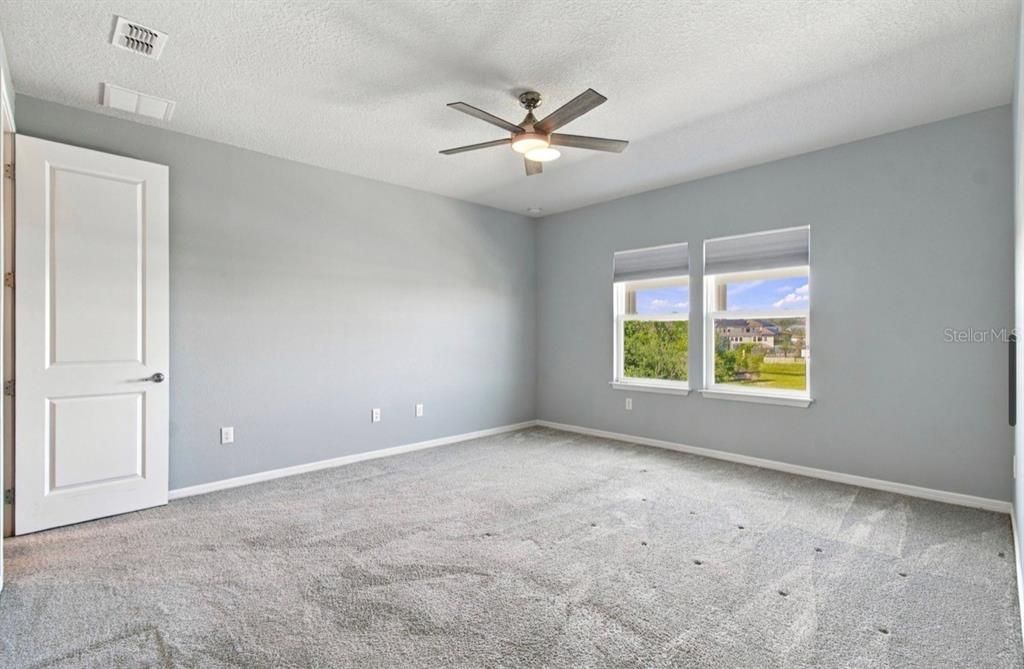 For Rent: $3,600 (5 beds, 4 baths, 3432 Square Feet)