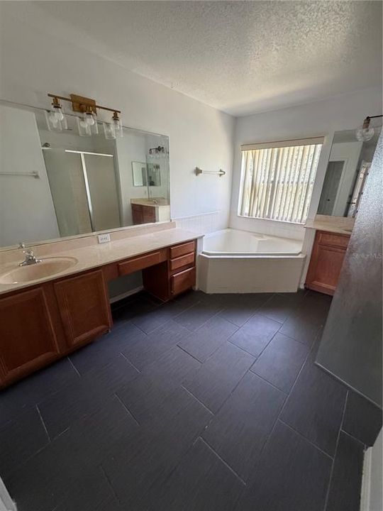 В аренду: $2,999 (4 спален, 2 ванн, 3444 Квадратных фут)