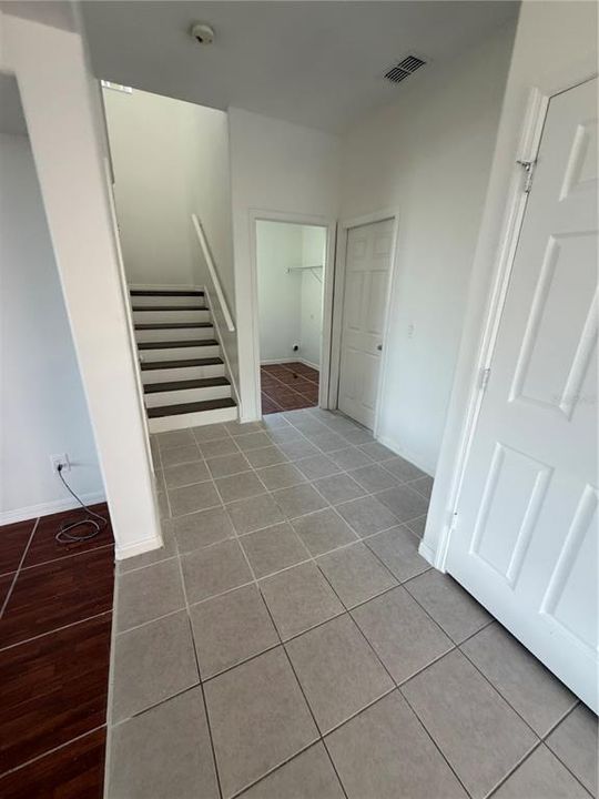В аренду: $2,999 (4 спален, 2 ванн, 3444 Квадратных фут)