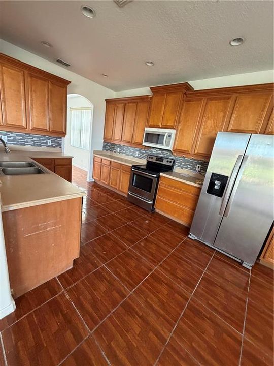 В аренду: $2,999 (4 спален, 2 ванн, 3444 Квадратных фут)