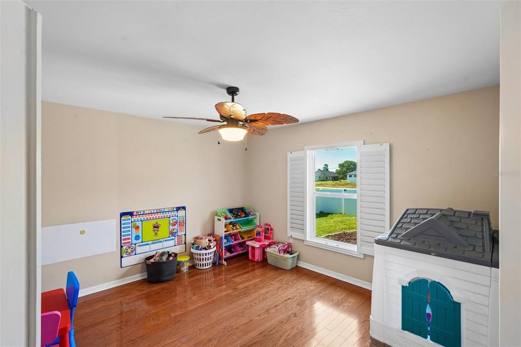 For Sale: $379,000 (3 beds, 2 baths, 1801 Square Feet)