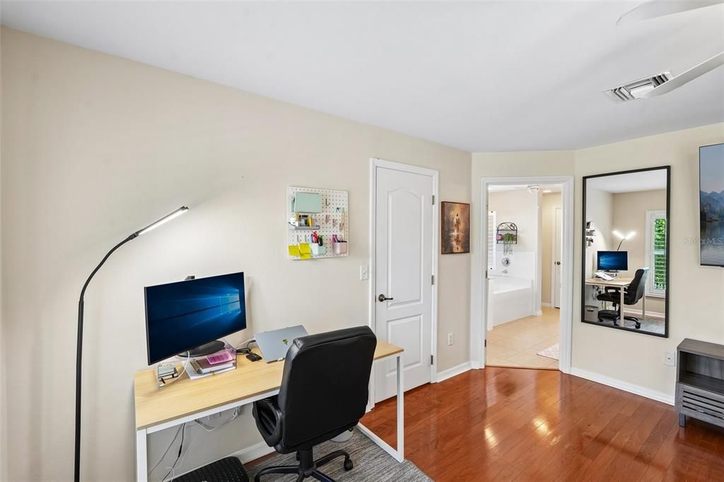 For Sale: $379,000 (3 beds, 2 baths, 1801 Square Feet)