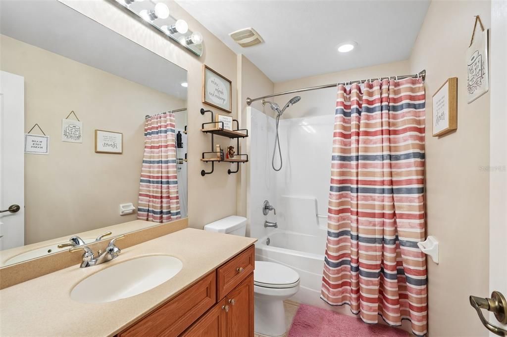 For Sale: $379,000 (3 beds, 2 baths, 1801 Square Feet)