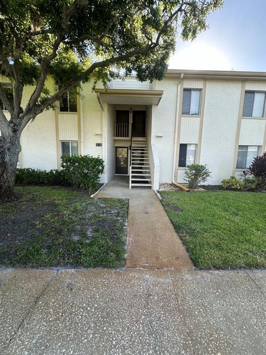 En Venta: $149,900 (2 camas, 2 baños, 1054 Pies cuadrados)