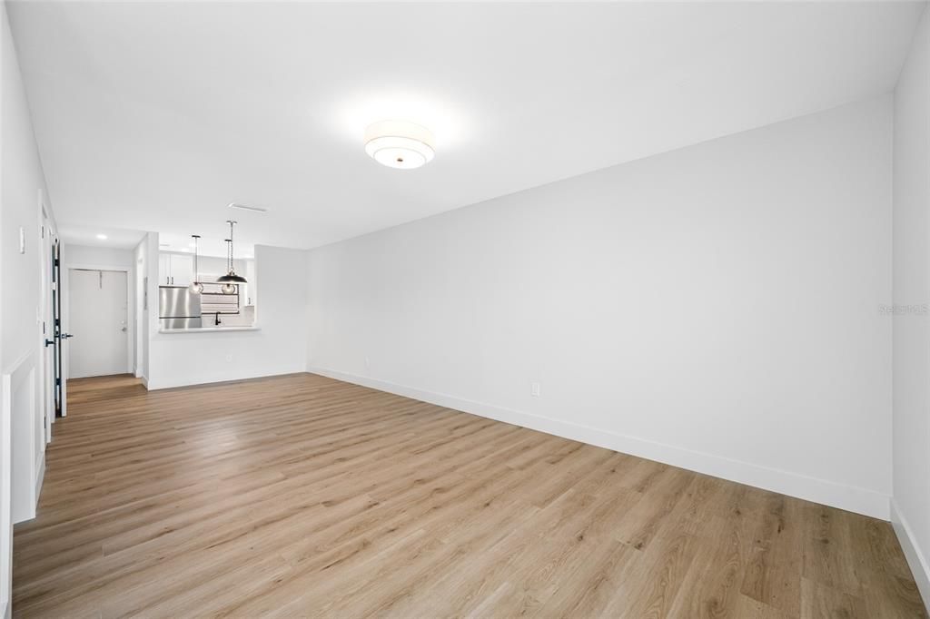 En Renta: $2,095 (2 camas, 2 baños, 1200 Pies cuadrados)