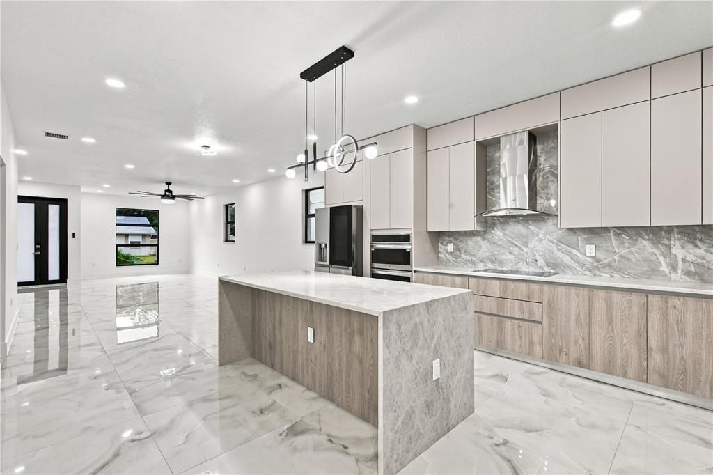 For Sale: $514,900 (3 beds, 2 baths, 1637 Square Feet)