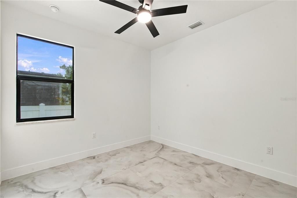 For Sale: $514,900 (3 beds, 2 baths, 1637 Square Feet)