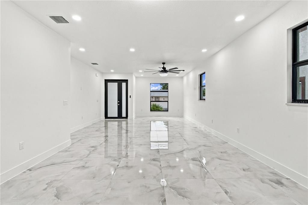 For Sale: $514,900 (3 beds, 2 baths, 1637 Square Feet)