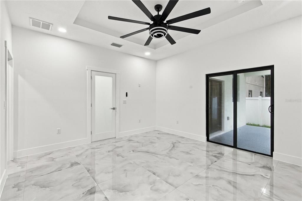 For Sale: $514,900 (3 beds, 2 baths, 1637 Square Feet)