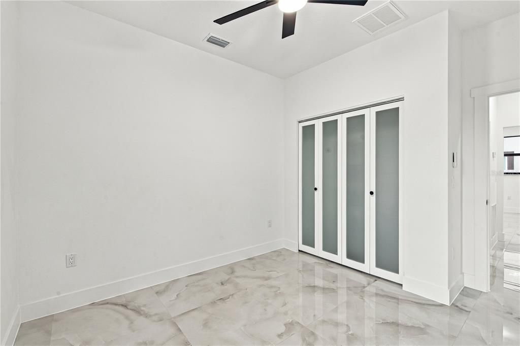 For Sale: $514,900 (3 beds, 2 baths, 1637 Square Feet)