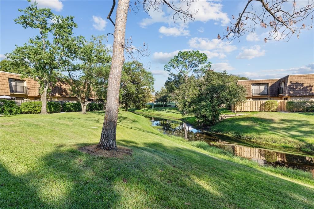 For Sale: $250,000 (2 beds, 2 baths, 1285 Square Feet)
