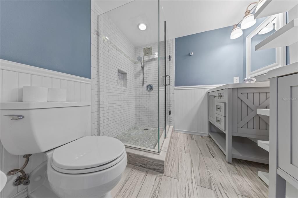 For Sale: $250,000 (2 beds, 2 baths, 1285 Square Feet)