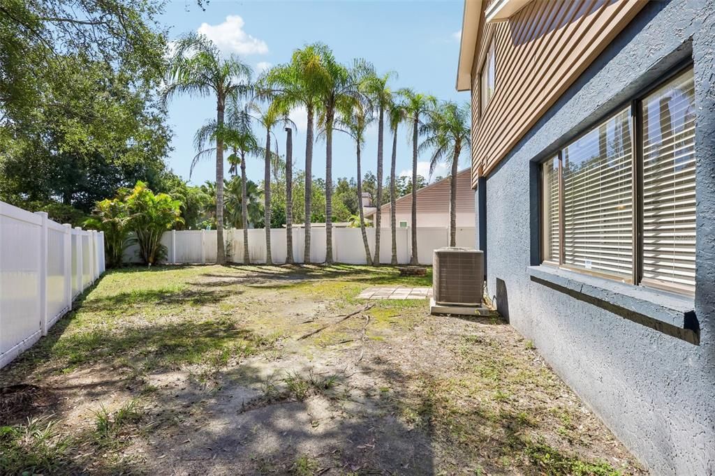 На продажу: $435,000 (4 спален, 2 ванн, 1932 Квадратных фут)