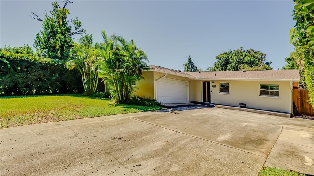 En Venta: $449,900 (3 camas, 2 baños, 1542 Pies cuadrados)