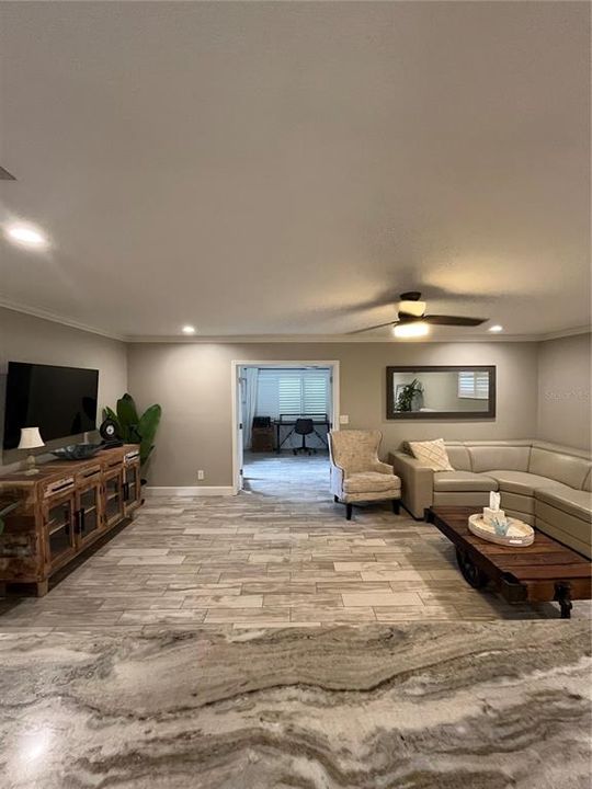 En Venta: $449,900 (3 camas, 2 baños, 1542 Pies cuadrados)