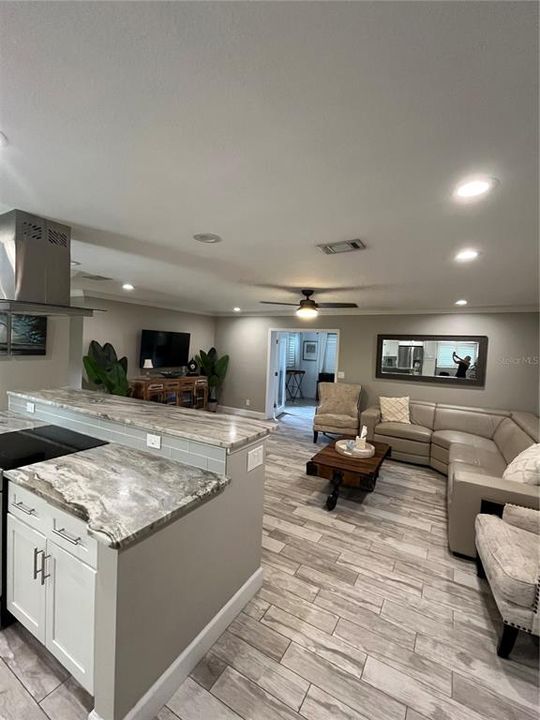En Venta: $449,900 (3 camas, 2 baños, 1542 Pies cuadrados)