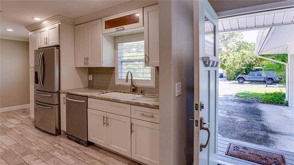 En Venta: $449,900 (3 camas, 2 baños, 1542 Pies cuadrados)