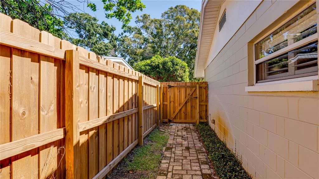 En Venta: $449,900 (3 camas, 2 baños, 1542 Pies cuadrados)