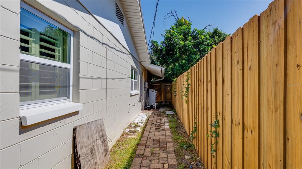 En Venta: $449,900 (3 camas, 2 baños, 1542 Pies cuadrados)