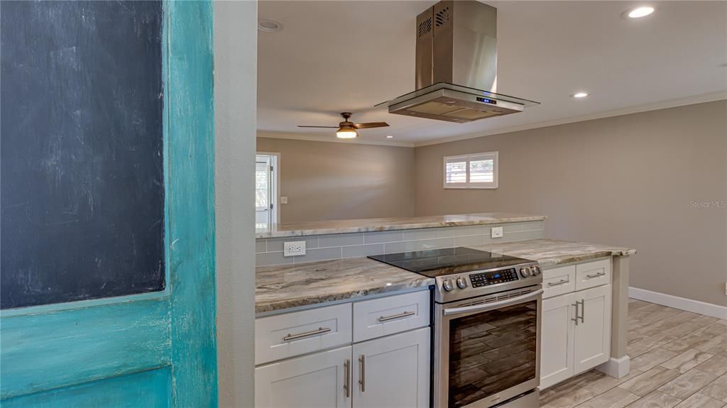 En Venta: $449,900 (3 camas, 2 baños, 1542 Pies cuadrados)