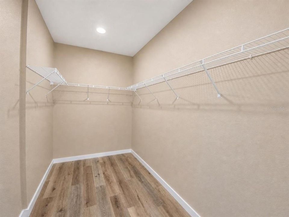 На продажу: $299,000 (3 спален, 2 ванн, 1529 Квадратных фут)