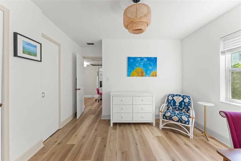 For Sale: $530,000 (3 beds, 2 baths, 1548 Square Feet)