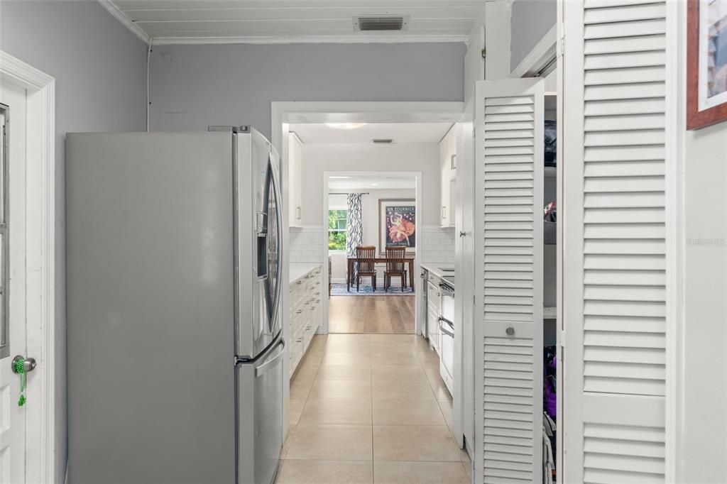 For Sale: $530,000 (3 beds, 2 baths, 1548 Square Feet)