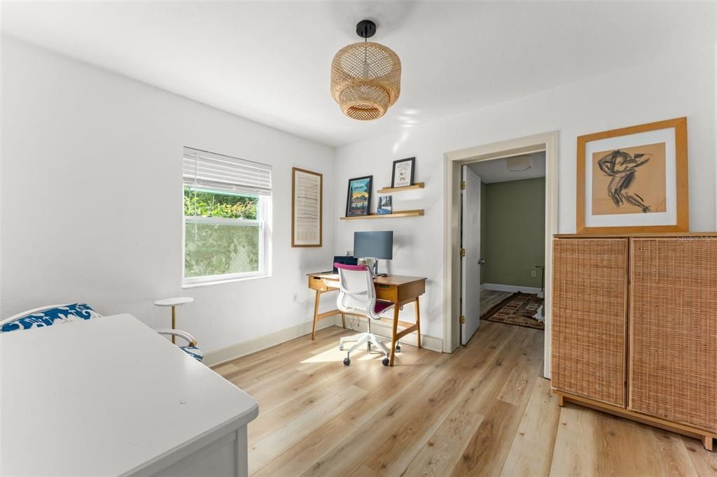 For Sale: $530,000 (3 beds, 2 baths, 1548 Square Feet)