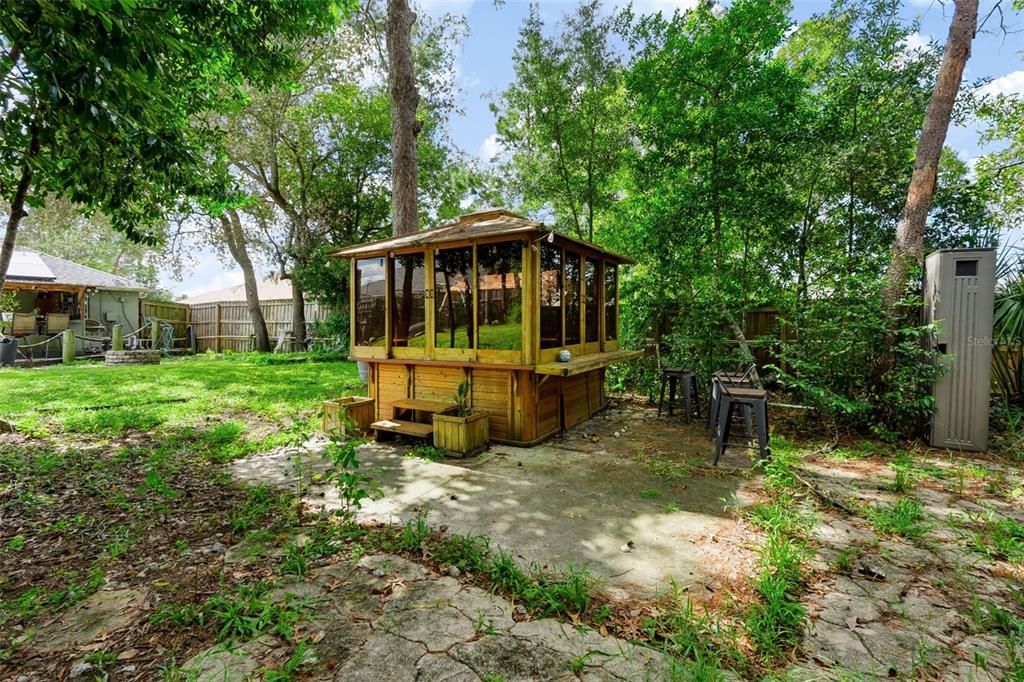 En Venta: $425,000 (5 camas, 2 baños, 2247 Pies cuadrados)