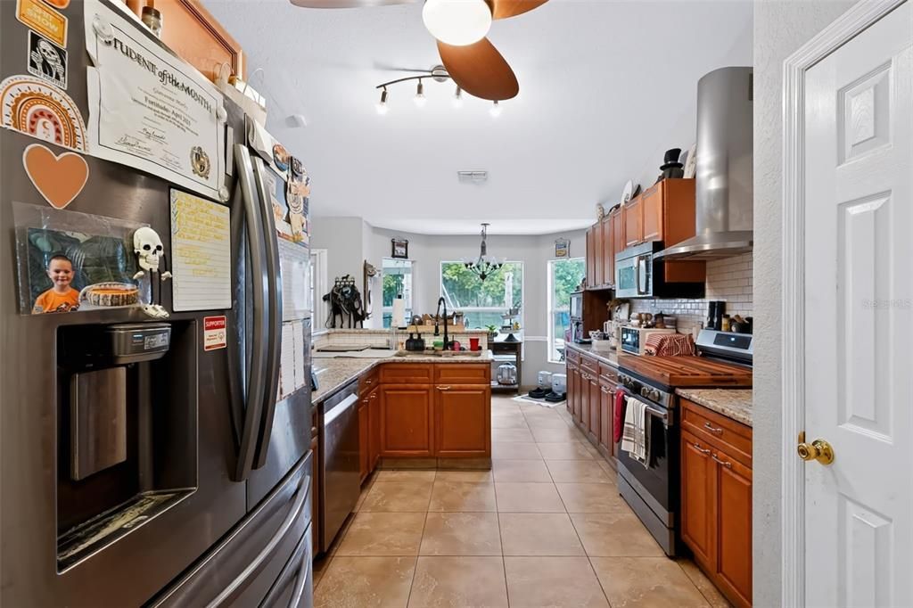 En Venta: $425,000 (5 camas, 2 baños, 2247 Pies cuadrados)