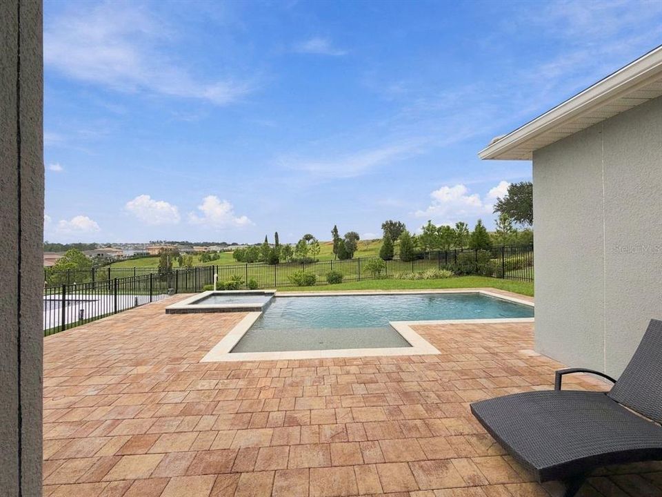 En Venta: $1,400,000 (4 camas, 4 baños, 2979 Pies cuadrados)