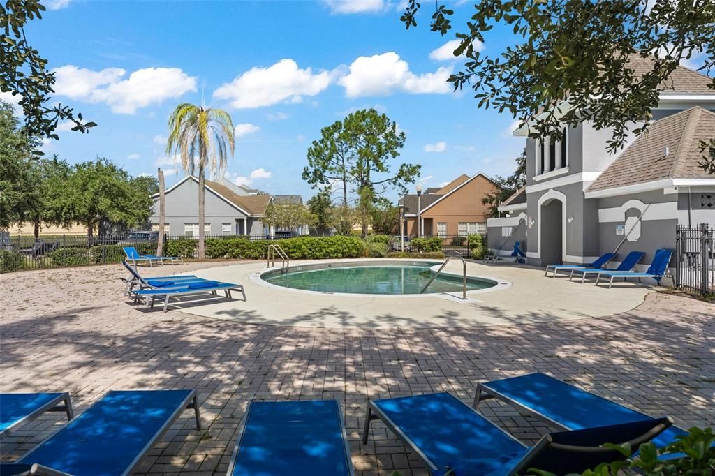 For Sale: $299,000 (3 beds, 2 baths, 1373 Square Feet)