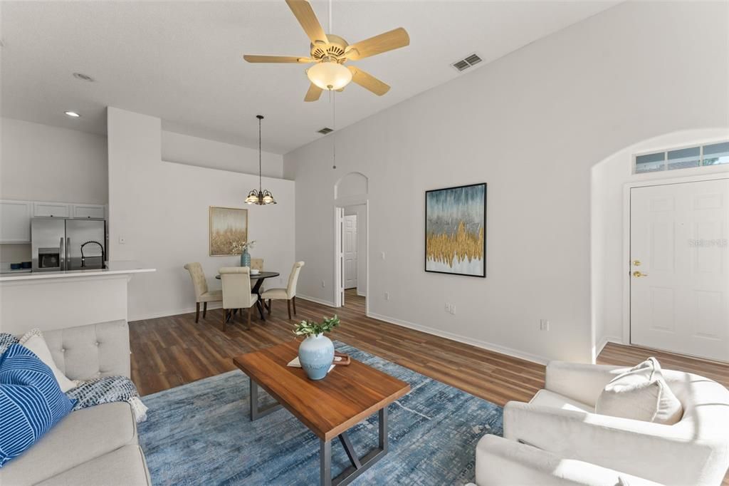 For Sale: $299,000 (3 beds, 2 baths, 1373 Square Feet)
