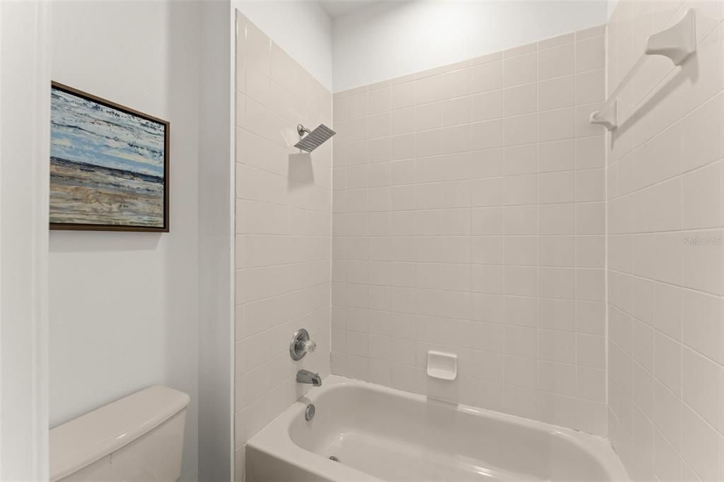 For Sale: $299,000 (3 beds, 2 baths, 1373 Square Feet)