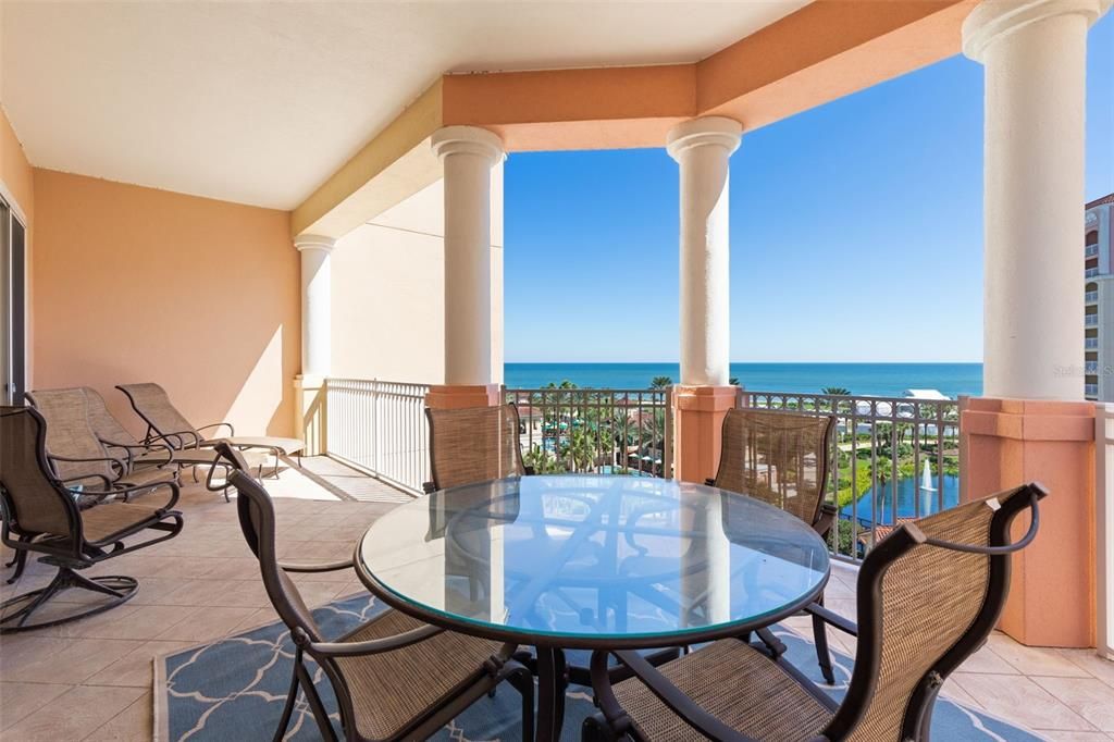 For Sale: $1,499,000 (3 beds, 3 baths, 2475 Square Feet)