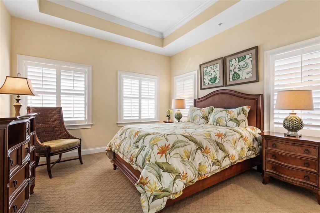 For Sale: $1,499,000 (3 beds, 3 baths, 2475 Square Feet)