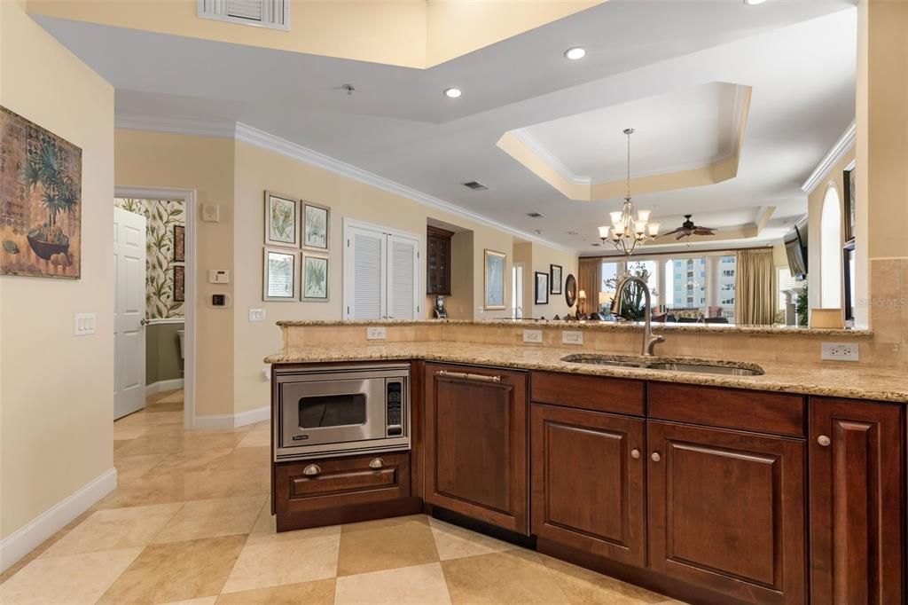 For Sale: $1,499,000 (3 beds, 3 baths, 2475 Square Feet)