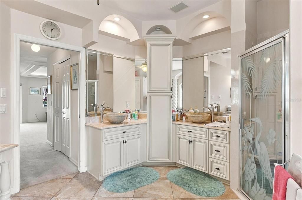 На продажу: $499,990 (3 спален, 2 ванн, 2483 Квадратных фут)
